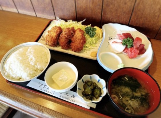 とんかつ　さしみ　とん㐂