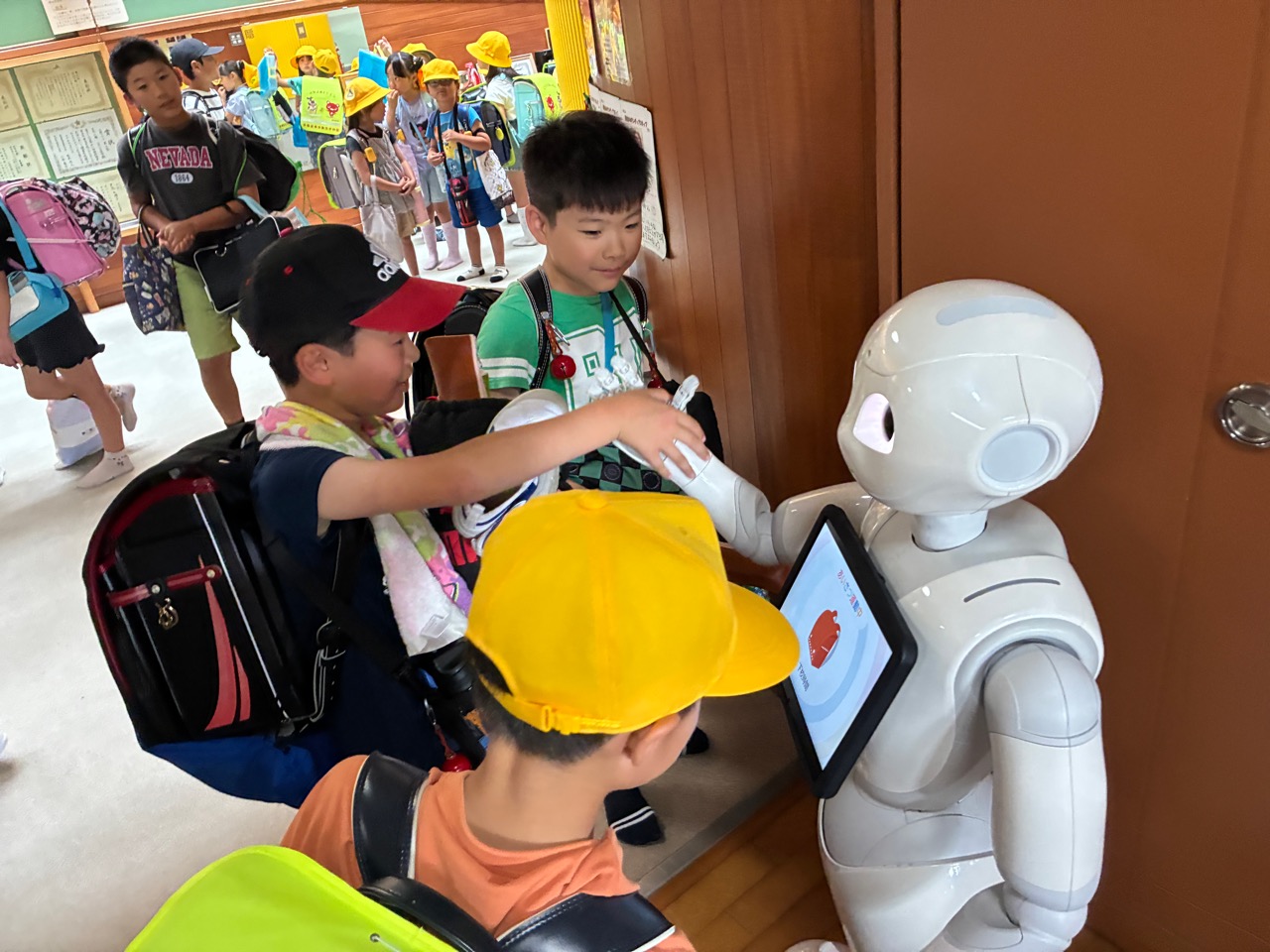 Pepperのプログラミング授業を行っている船引南小学校からのご報告